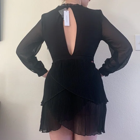 Topshop Mini Dress Size 4 Sheer Black Long Sleeve V-Neck Pleated Tiered NWT! $75 - Picture 5 of 16